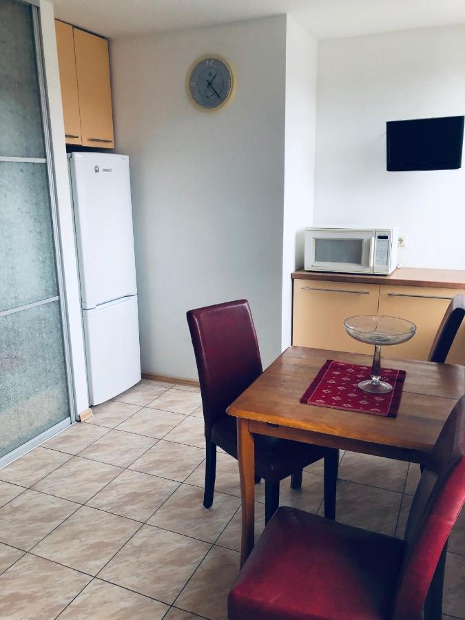 Apartamentai Klaipedos Senamiestyje Klaipeda Bagian luar foto